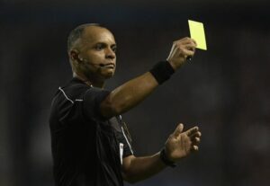 Нові правила на ЧС-2026: ФІФА перегляне систему жовтих карток