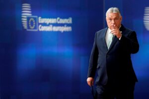 Орбан вимагає від ЄС зняти санкції з РФ через енергокризу