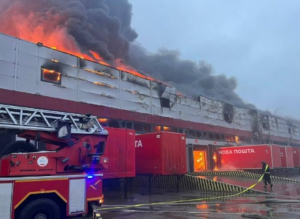 РФ вдарила по Луцьку, палають склади