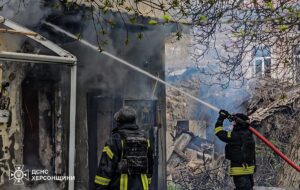 Росіяни вкрили вогнем Херсон, троє загиблих