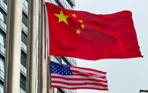 США звинуватили Китай у викраденні ШІ-технологій у промислових масштабах