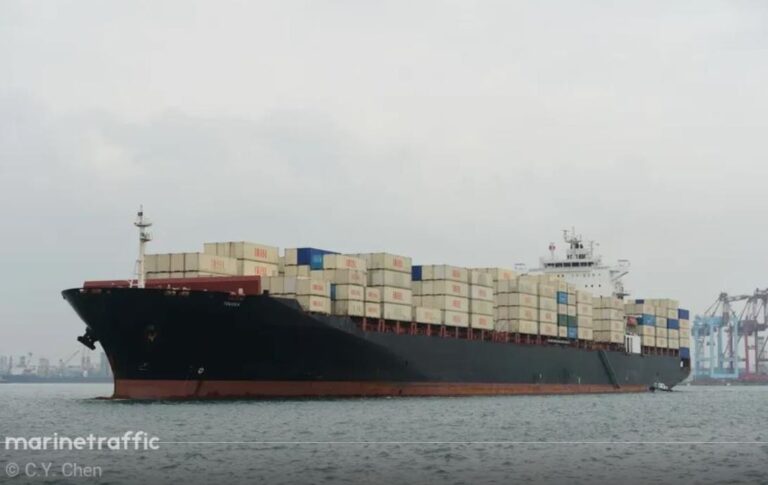 Трамп заявив про захоплення іранського судна в Оманській затоці