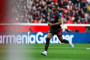 Трансферна боротьба: форвард Баєра зацікавив клуби АПЛ