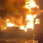 У Києві російський дрон врізався в багатоповерхівку