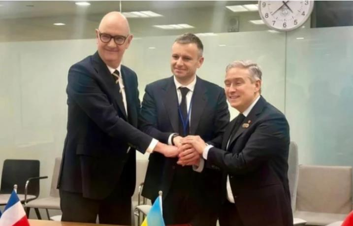 Україна домовилася про відтермінування держборгу