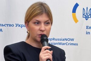Україна закликала США поновити санкції на нафту РФ