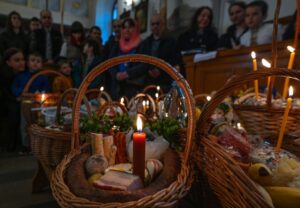 В одній із областей заборонили нічні служби на Великдень