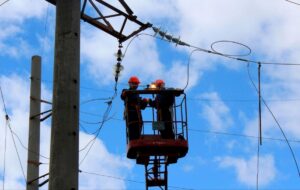 Відключення світла у 10 областях України