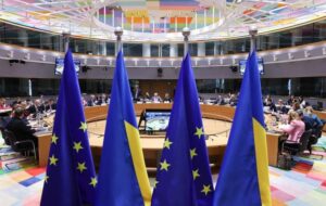 ЄС схвалив &euro;90 млрд Україні і санкції проти Росії