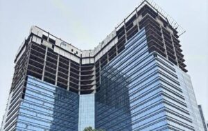 ЗМІ дізналися, кому продали еедобудований хмарочос Sky Towers