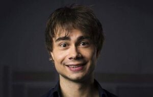 40-річний переможець Євробачення- 2009 приголомшив молодим виглядом