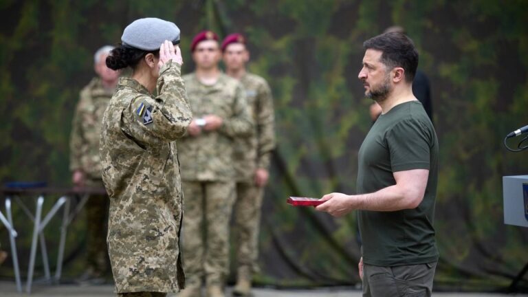 Володимир Зеленський привітав воїнів Сил спеціальних операцій ЗСУ з професійним днем