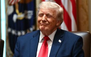 Адміністрація Трампа оскаржить рішення судді про повернення грошей з мит