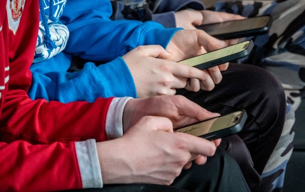 АМКУ заявив про маніпуляції операторів щодо “безлімітного інтернету”