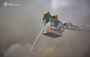 Атака “шахедів”: у Тернополі ліквідували пожежі