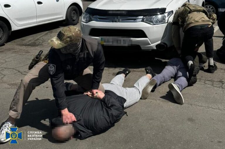 “Благодійників” викрили на схемі для ухилянтів