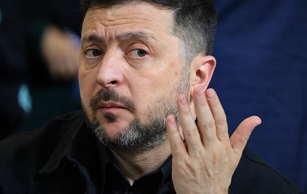 “Гаряча фаза” війни може закінчиться до зими – Зеленський