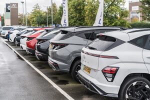 Названо найпопулярніші бензинові авто квітня серед українців