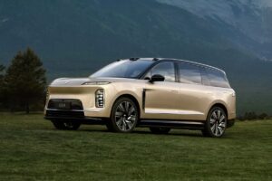 NIO презентувала найбільший електрокроссовер Китаю
