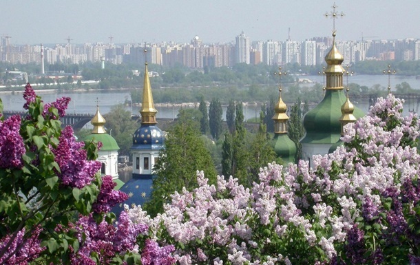Опитування показало ставлення українців до травневих свят