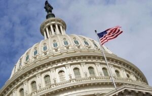 Сенатори США вимагають від Пентагону розблокувати допомогу Україні
