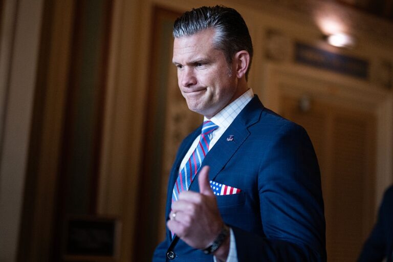 США вчергове атакували судно наркоторговців