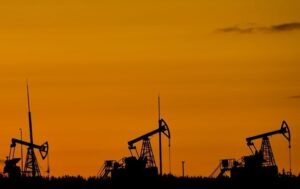 Ціни на нафту обвалилися після заяв зі США