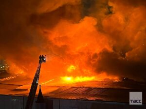 У Москві вирує масштабна пожежа на території Кремля в Ізмайловому