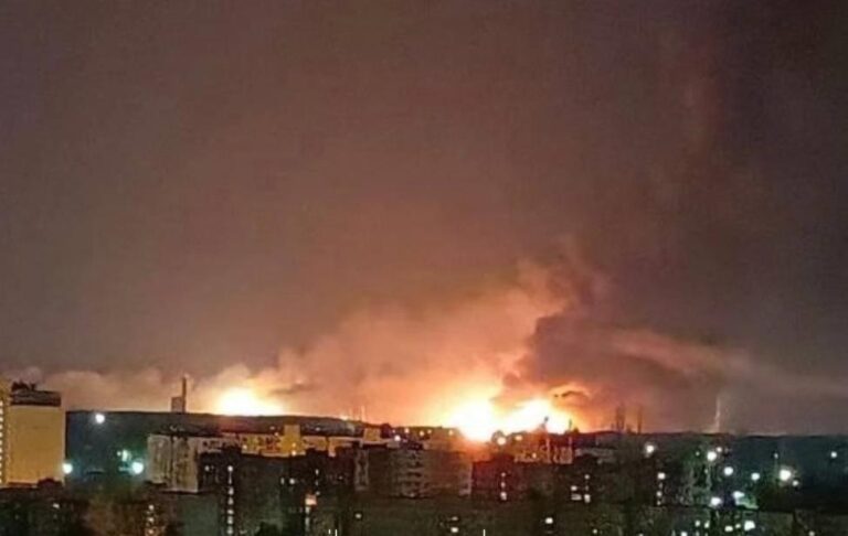 У Рязані палає НПЗ – соцмережі