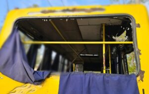 В Херсоні атаковано маршрутку з комунальниками, є загиблі