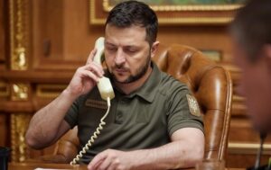 Зеленський переговорив зі Стармером: про що йшлося