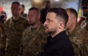 Зеленський прибув на південний фронт