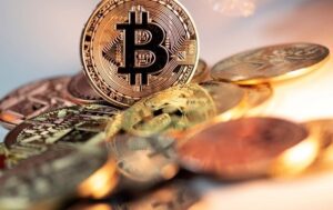 Аналітики розкрили, хто з посадовців найбільше задекларував крипти