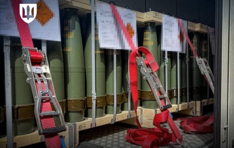 Данія передасть Україні 15 000 далекобійних снарядів