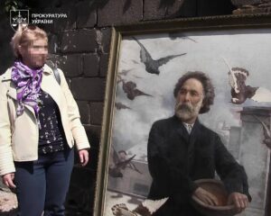 Ексдиректорка музею Маріуполя передала окупантам унікальні картини