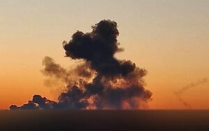 Крим масовано атакували дрони, спалахнули пожежі