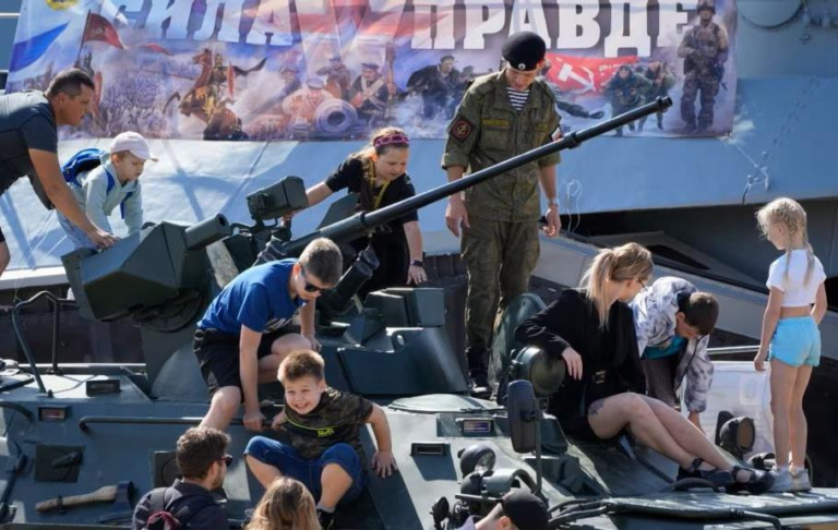 Поки Москва тягне час, Крим розсипається: три сценарії війни