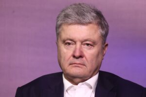 Порошенко слідом за Кучмою і Ющенком відмовився від ордена Білого Орла