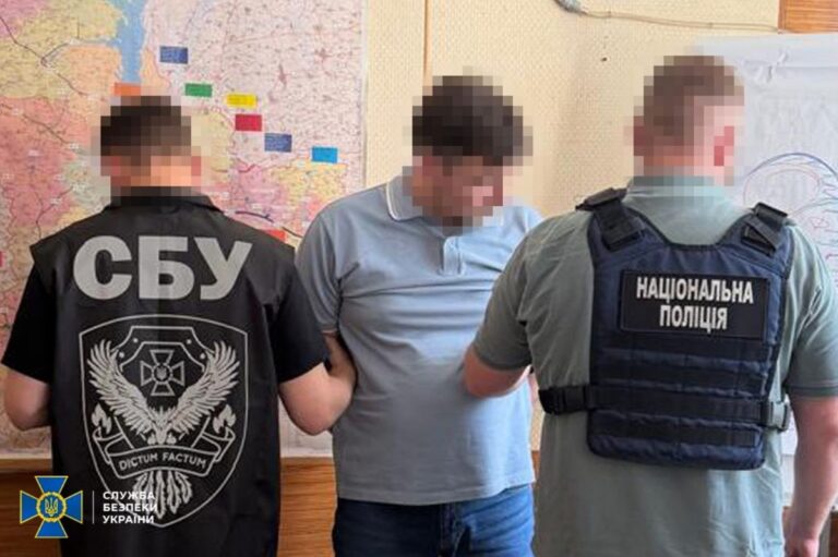 Правоохоронці на гарячому спіймали корупціонерів з автодору Київщини
