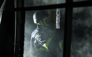 РФ вдарила КАБом по Харкову, є постраждалі