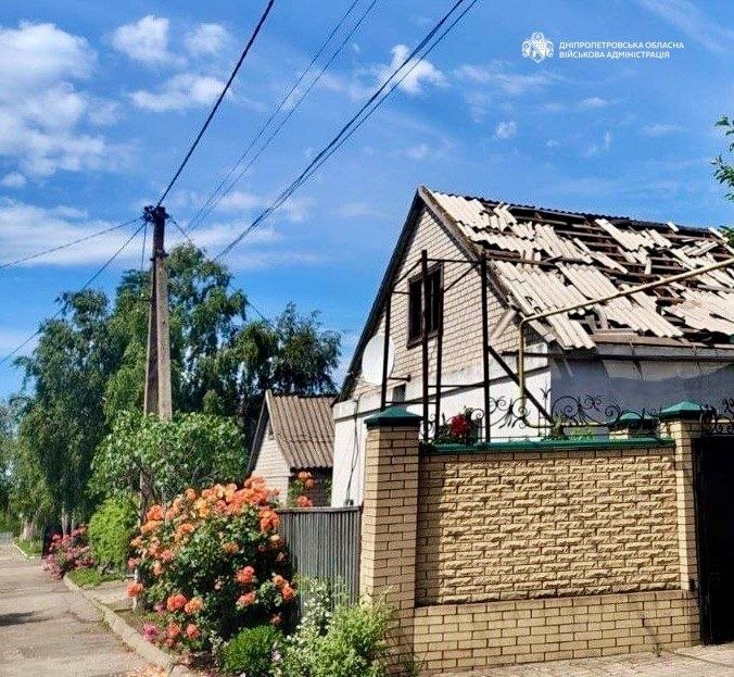 Росіяни вдарили КАБом по Дніпропетровщині: семеро поранених