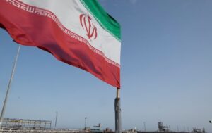 США дозволили продаж іранської нафти