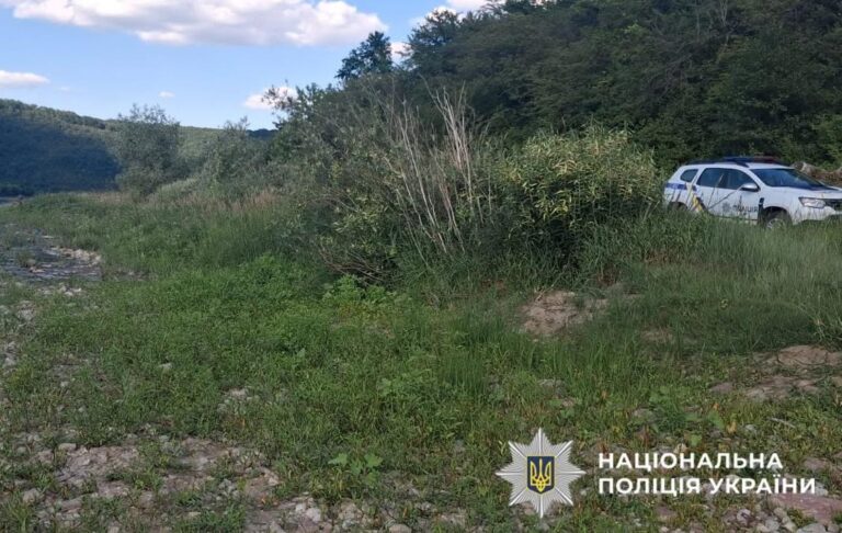 Трагедія на Буковині: у Дністрі знайшли тіло 8-річного хлопчика