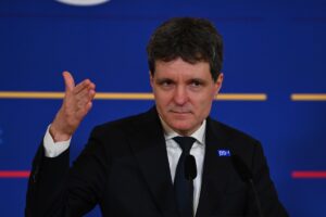 У Бухаресті вимагають, щоб РФ била по Україні, не зачепаючи Румунії
