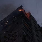 У Києві палають багатоповерхівки і собор в Лаврі