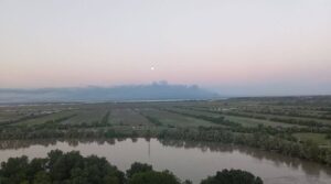 У Росії палає Ільський НПЗ після атаки дронів