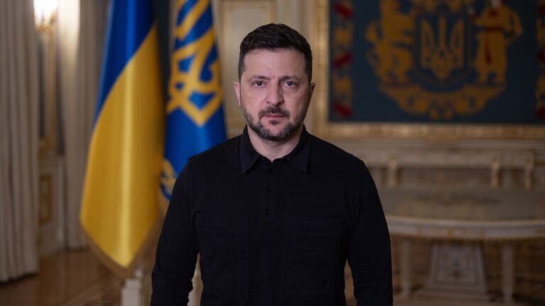 Кожен, хто прагне знищити життя іншого народу, сам страждає. Ми захищаємо життя