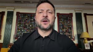 Підписав указ про створення у складі ЗСУ спеціального командування – далекобійного