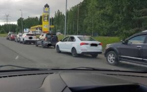 Бензин як гуманітарка: Казахстан надасть РФ 50 тисяч тонн палива