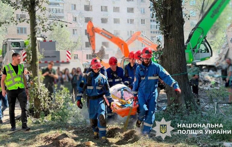 Кількість постраждалих в Києві зросла до 100 осіб
